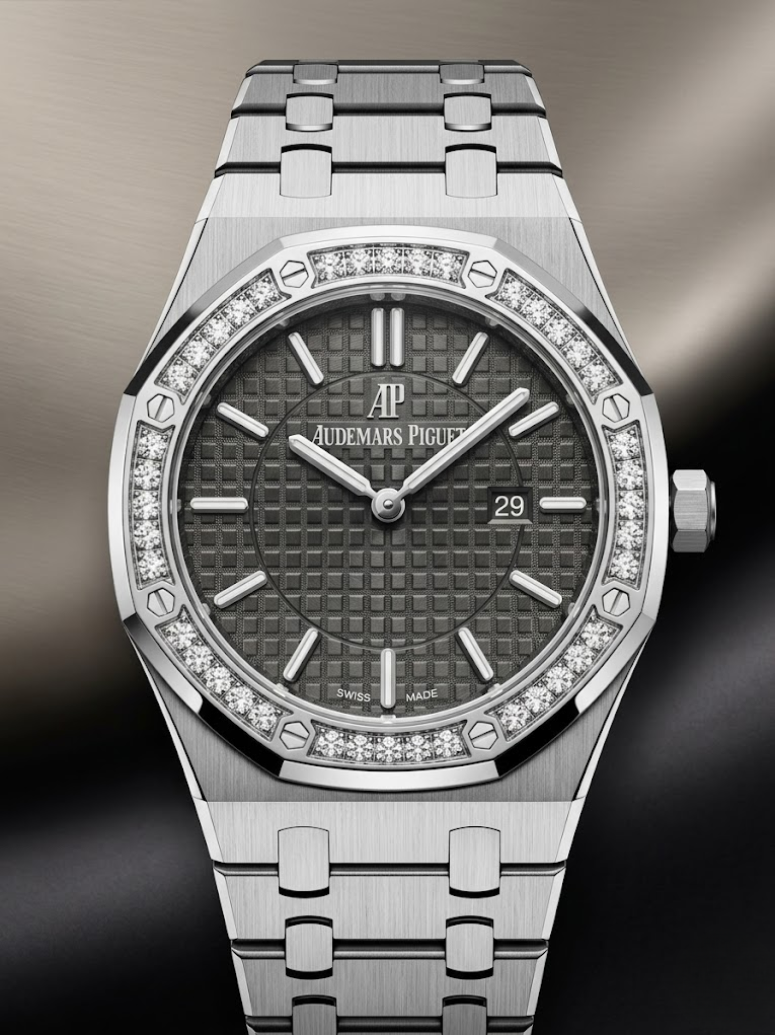 Audemars Piguet (AP) Women's Luxury Watch - Elegant & Timeless Design